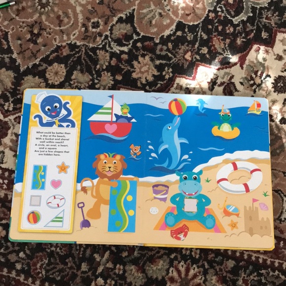 Baby Einstein first look and find educational early learning children’s book - Picture 8 of 13